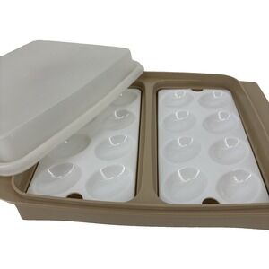 Vintage Tupperware Picnic Deviled Egg Carrier Holder 723-1  Lid, Inserts 4 piece